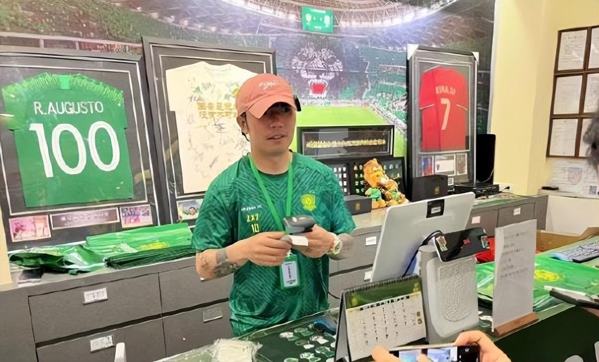 安兔兔568万力压玄戒O3!高通第六代骁龙8超级至尊版详细跑分一览:对比上代提升恐怖