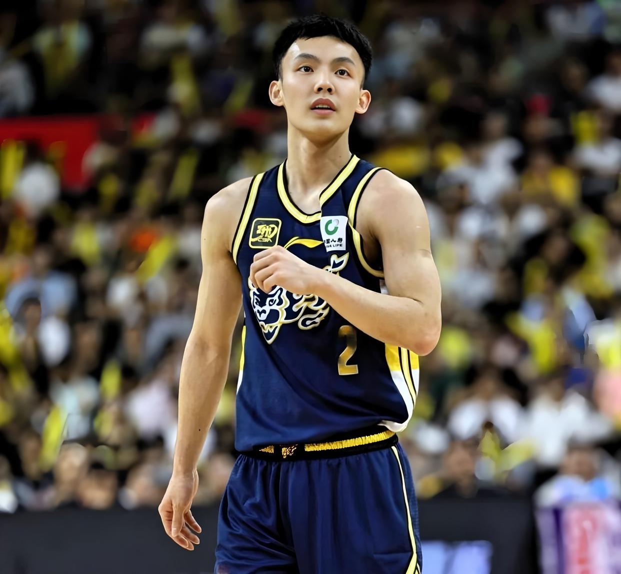 CBA官方:广东完成7人注册,徐杰领衔3人合同将到期,夏振峰被交易